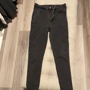 Size 6 American eagle